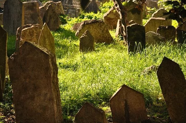 Old Jewish Cemetery, Prague