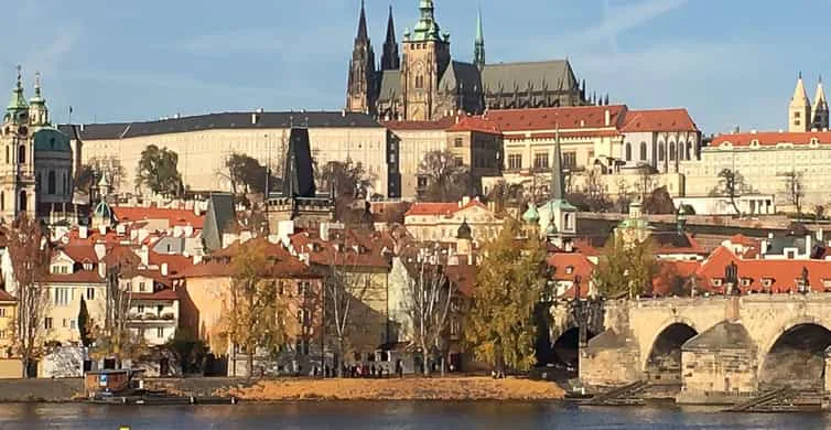 Prague: Historic City Center Bus Tour with Top Sights